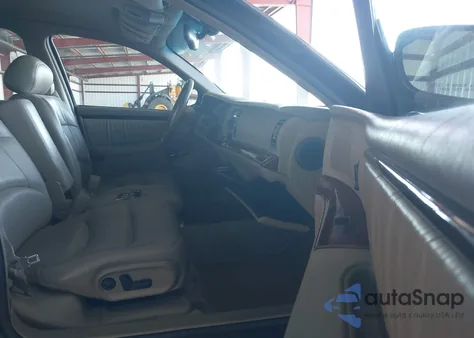 1999 Buick Park Avenue Ultra Cmi z USA, uszkodzony, nr VIN 1G4CU5210X4602965